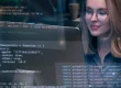 Auszubildende programmiert am Computer – Symbolbild für die Ausbildung zum Fachinformatiker für Anwendungsentwicklung.