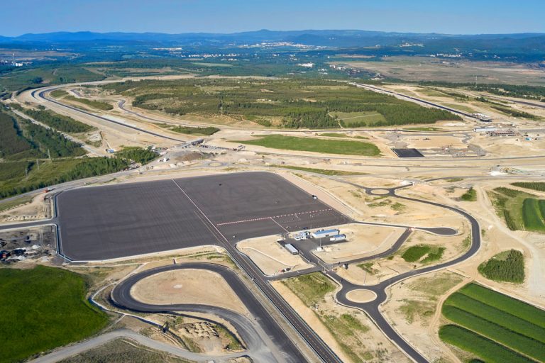 Vogelperspektive des BMW Testgeländes in Sokolov