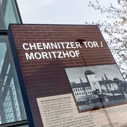 Stele Regulus Chemnitzer Tor / Moritzhof