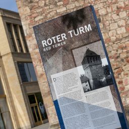 Stele Regulus Roter Turm