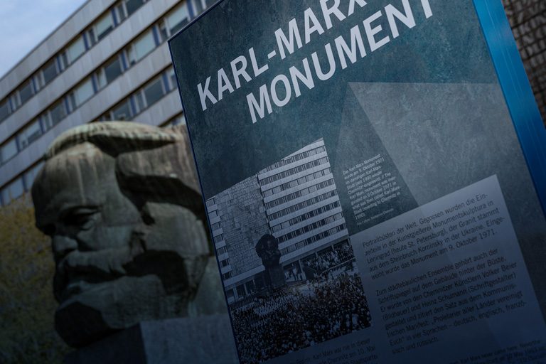 Informationsstele Karl-Marx Monument