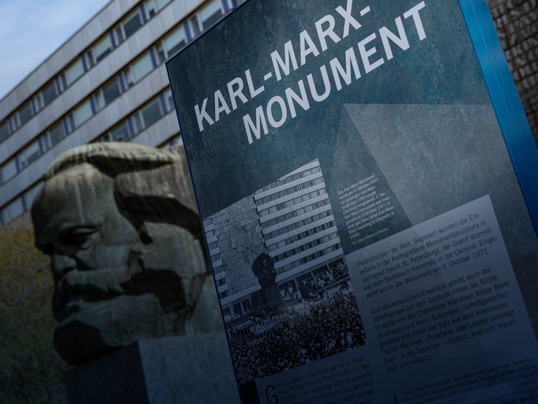 Informationsstele Karl-Marx Monument