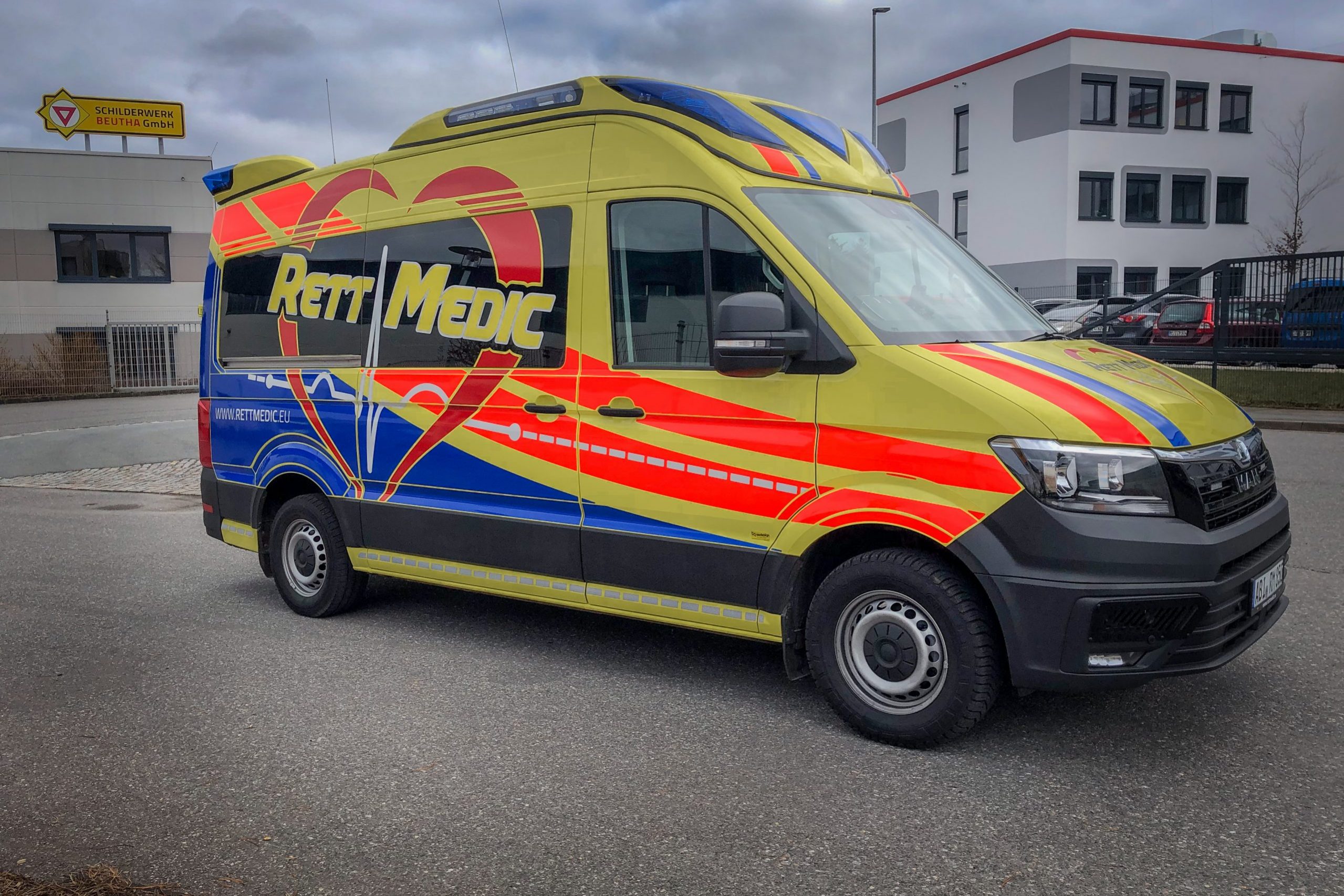 Referenzbild swdesign eines Rettungsfahrzeuges der Rett Medic Unternehmung