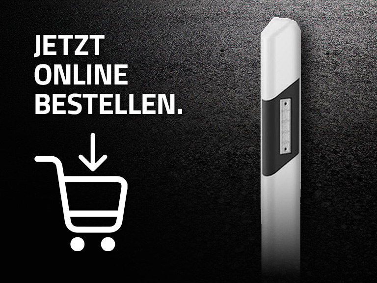 Weißer Leitpfosten mit schwarzem Reflektorfeld, daneben der Text ‚Jetzt online bestellen.‘ und ein Einkaufswagen-Symbol